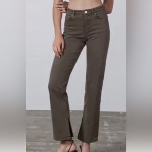 NWT ZARA WOMEN'S JEANS "THE 90'S SLIM WITH SPLIT HEM" IN SWEET MOCHA- SIZE 6